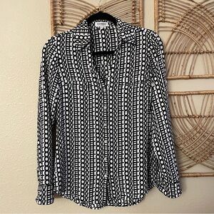 Express The Portofino Shirt Love Spellout Button Front Roll Tab Sz S B38